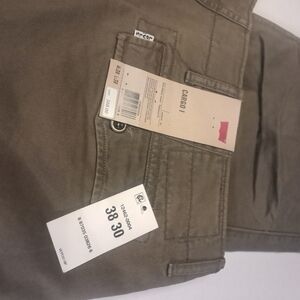 Levi's Men's Cargo 1 Pants in Olive